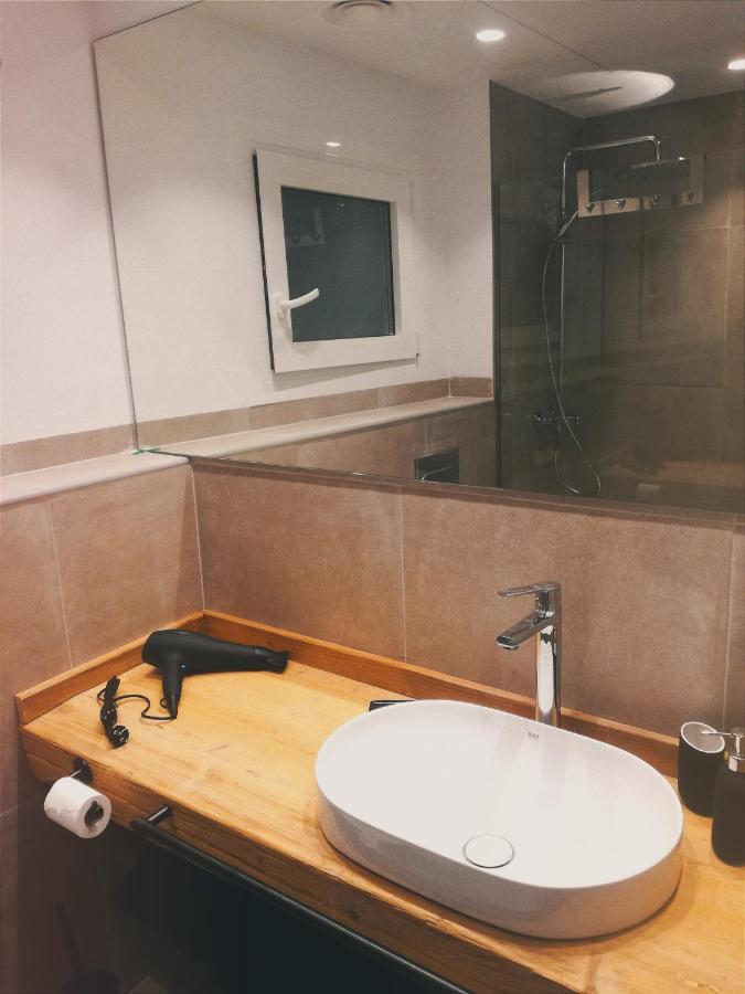 Turistic Girona - Piso De 1, 2 O 3 Habitaciones エクステリア 写真
