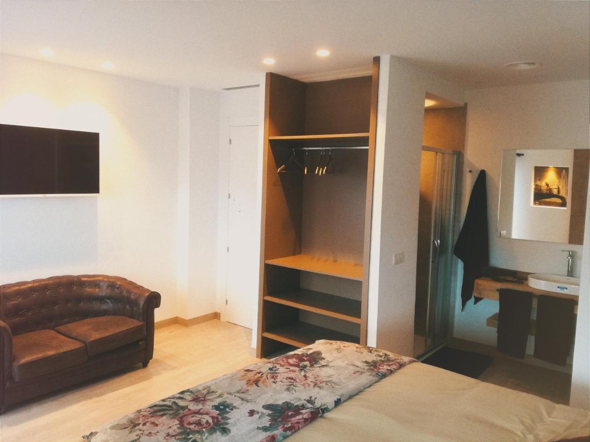 Turistic Girona - Piso De 1, 2 O 3 Habitaciones エクステリア 写真