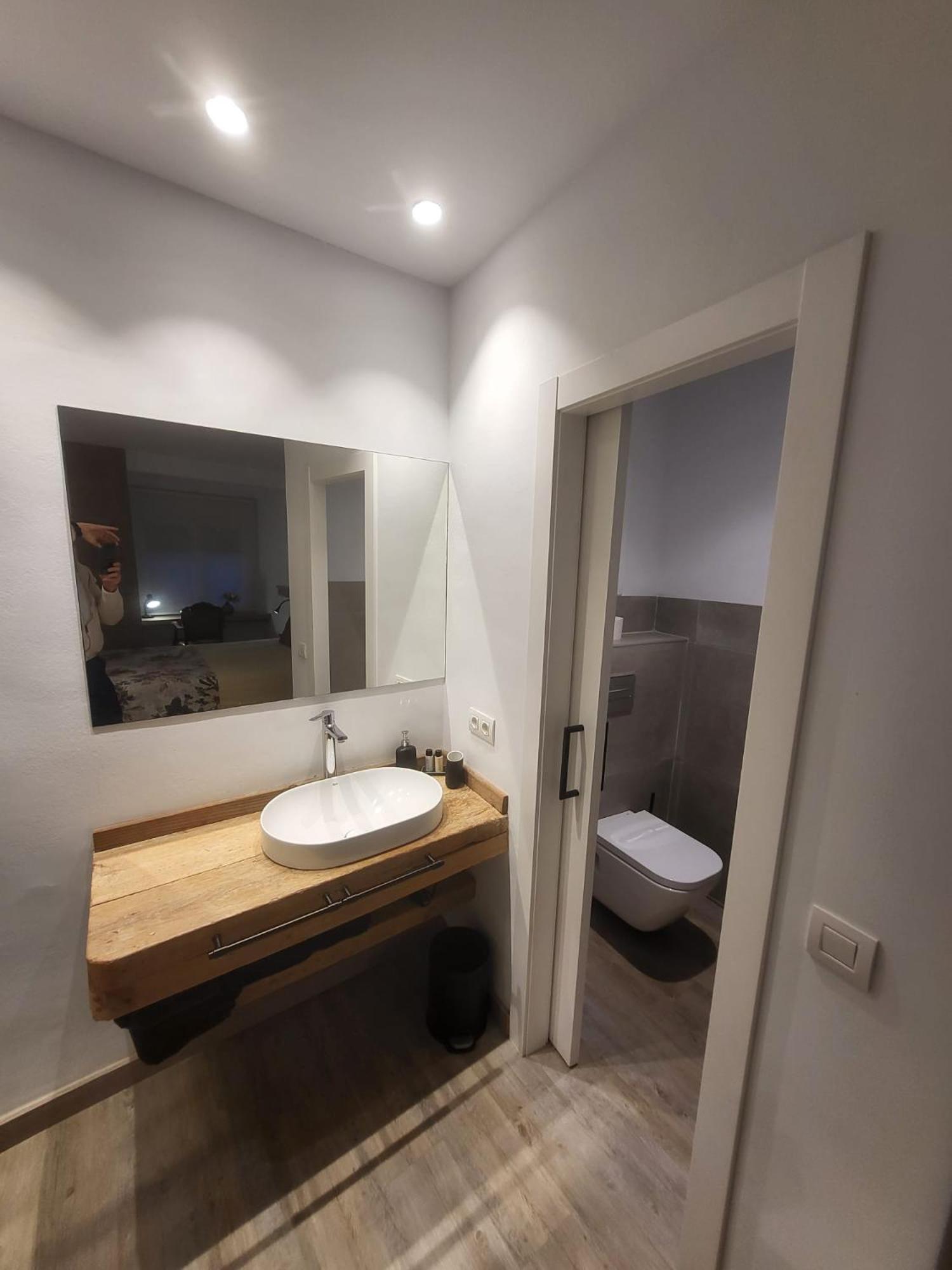 Turistic Girona - Piso De 1, 2 O 3 Habitaciones エクステリア 写真