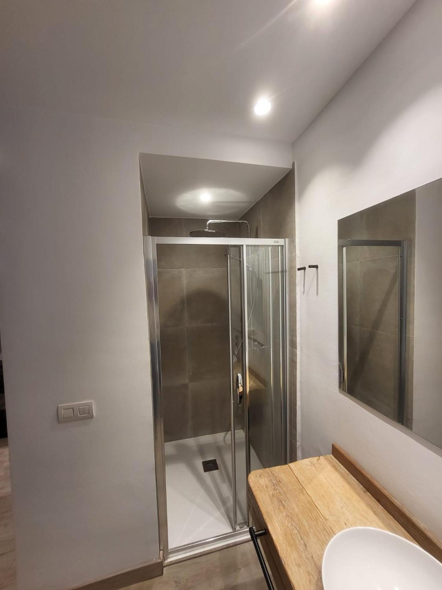 Turistic Girona - Piso De 1, 2 O 3 Habitaciones エクステリア 写真